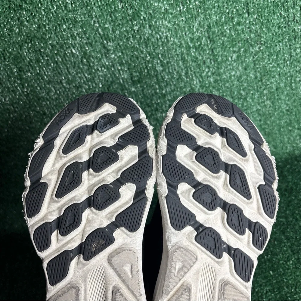 Hoka Clifton 9 Women’s Size 7.5 Shoes‎ Black White Sneakers